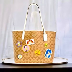 Coach X Peanuts City Tote In Signature Canvas with Varsity Patch